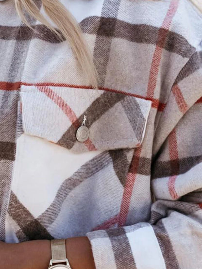 "Plaid Button-Up Collared Shirt for Women - Stylish Loose Fit for Autumn and Spring"