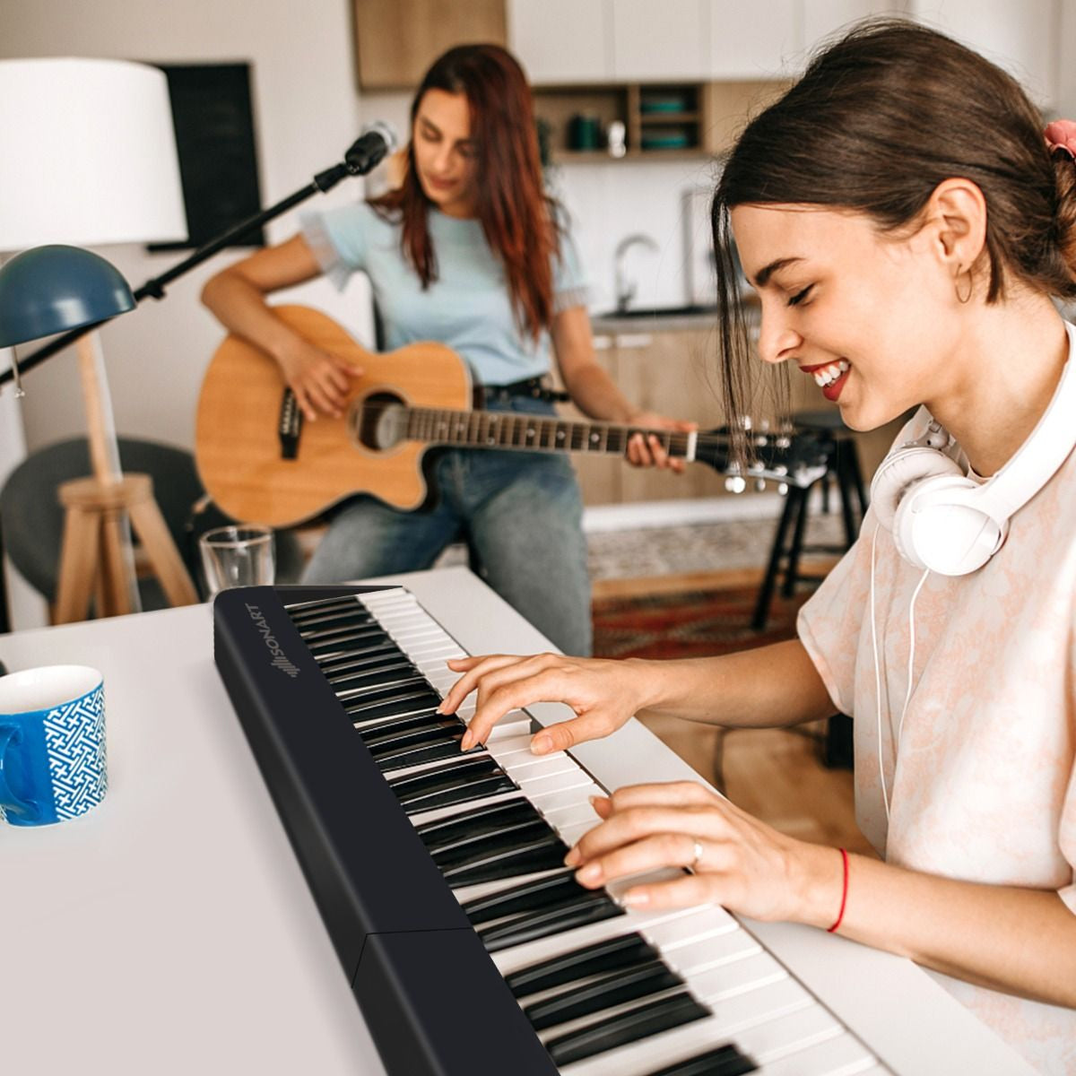 "Portable 88-Key Full-Size Digital Piano Keyboard with MIDI Connectivity"