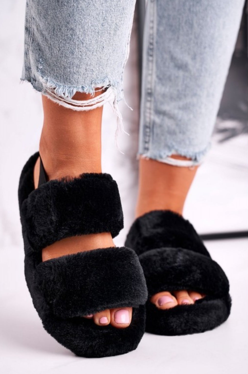 Fluffy Faux Fur Sliders: Cozy Comfort for Women