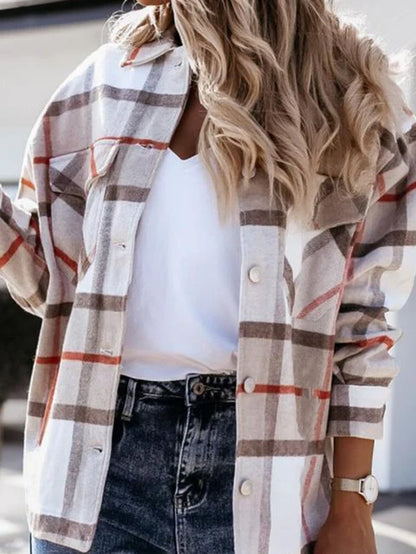 "Plaid Button-Up Collared Shirt for Women - Stylish Loose Fit for Autumn and Spring"